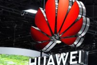 EU executive to block Huawei from its contracts